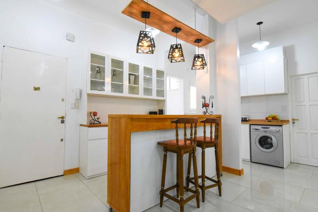 Dpto. En Recoleta: Calido, Proximo Y Confortable Buenos Aires Bagian luar foto